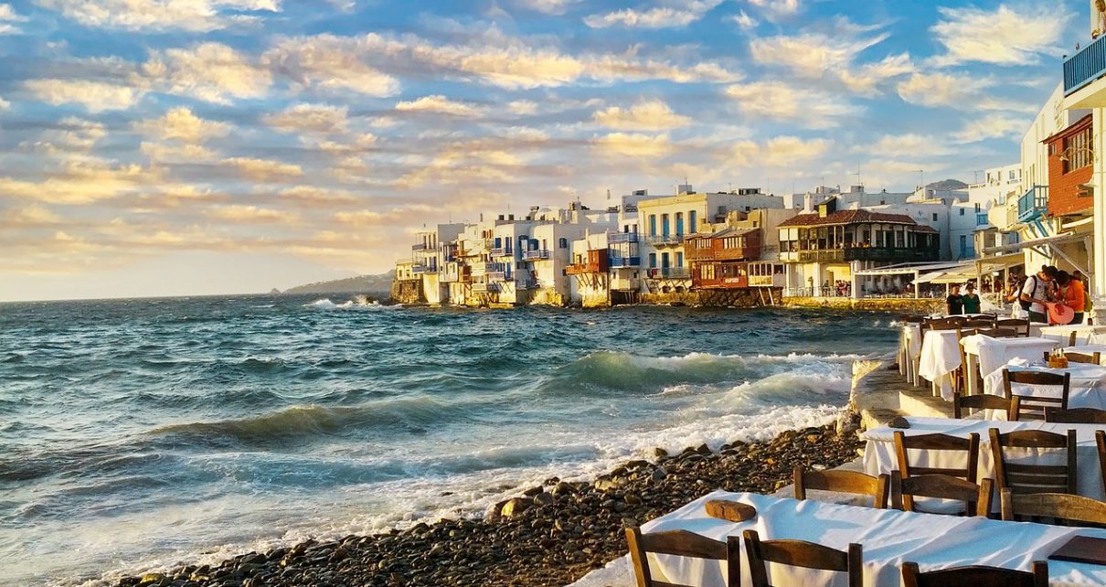 Greece Beach Dining Sea  - C1superstar / Pixabay