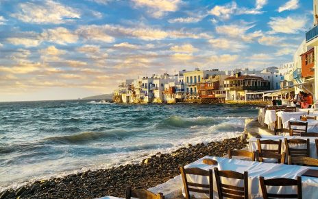 Greece Beach Dining Sea  - C1superstar / Pixabay