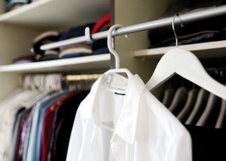 Wardrobe Coat Hanger Dressing Room  - congerdesign / Pixabay